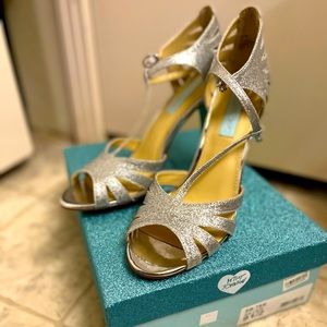 New In Box : Blue by Betsey Johnson : Silver T-strap Heels